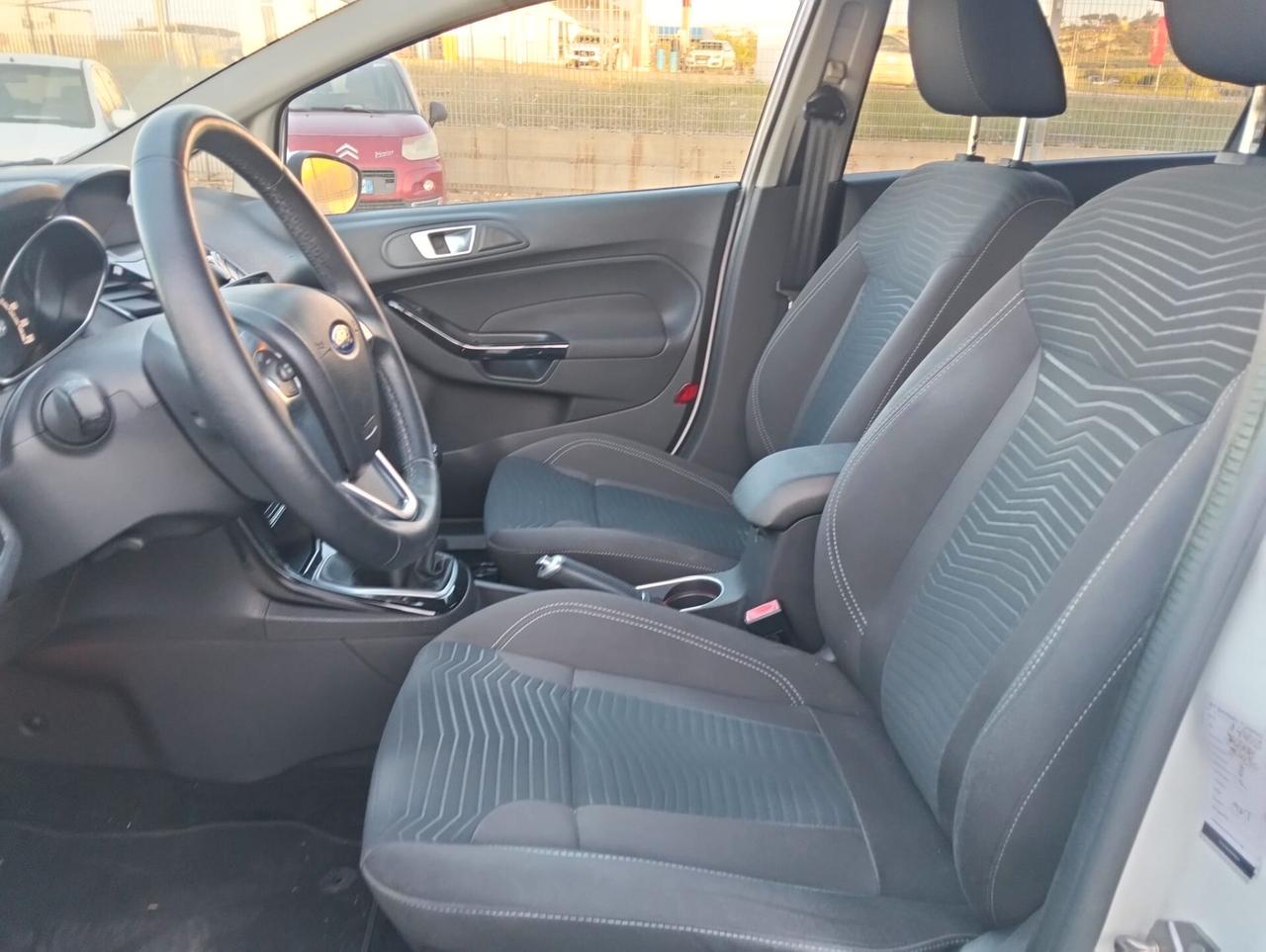 Ford Fiesta 1.5 TDCi 75CV 5P Titanium