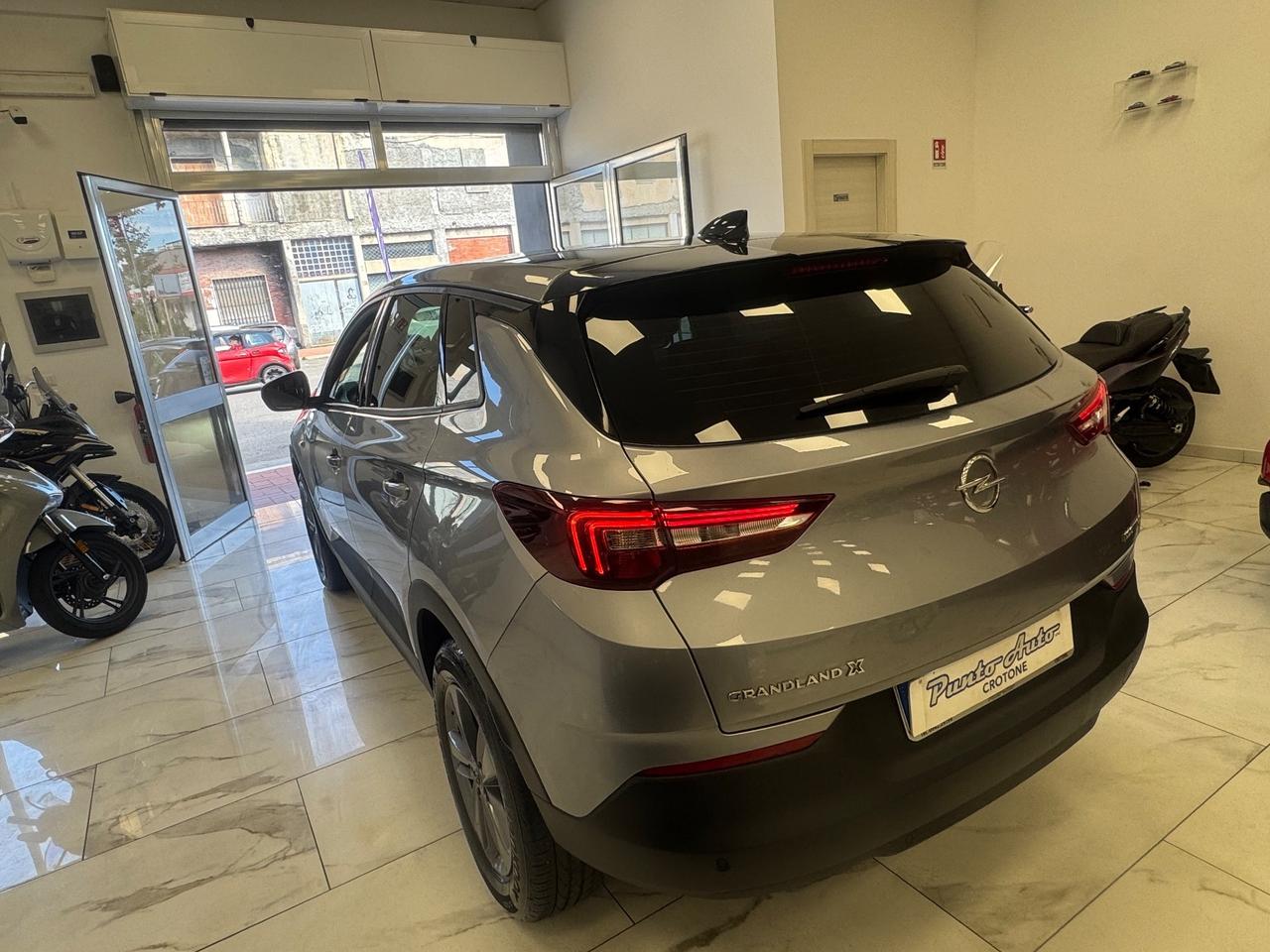 Opel Grandland X 1.5 diesel Ecotec Start&Stop aut. Business Ed.