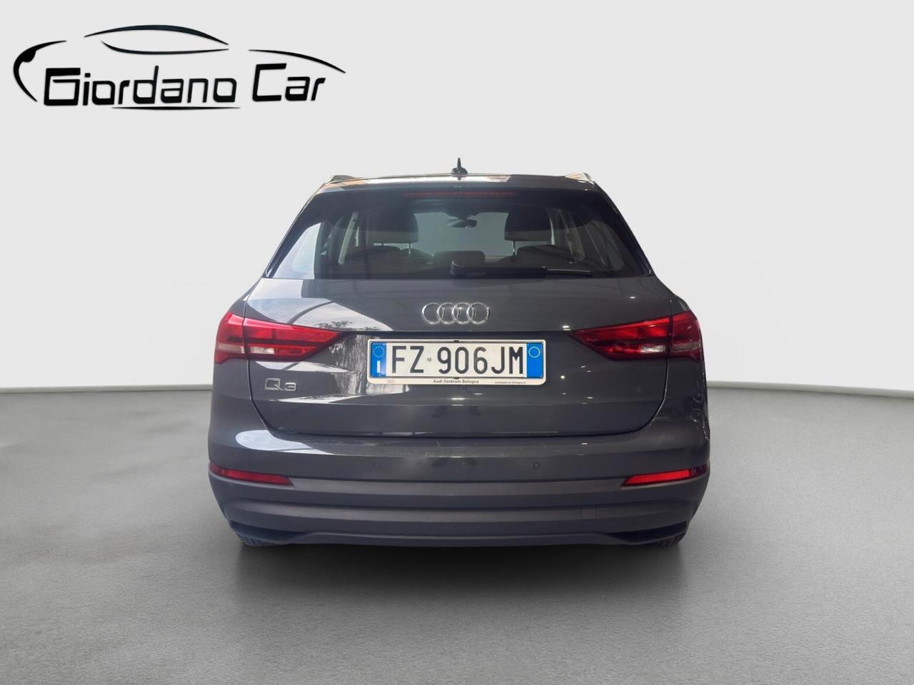 Audi Q3 35 TDI S tronic Business