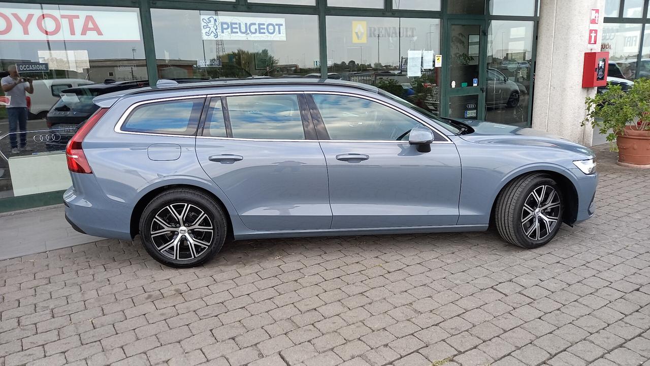Volvo V60 B4 (d) automatico Core