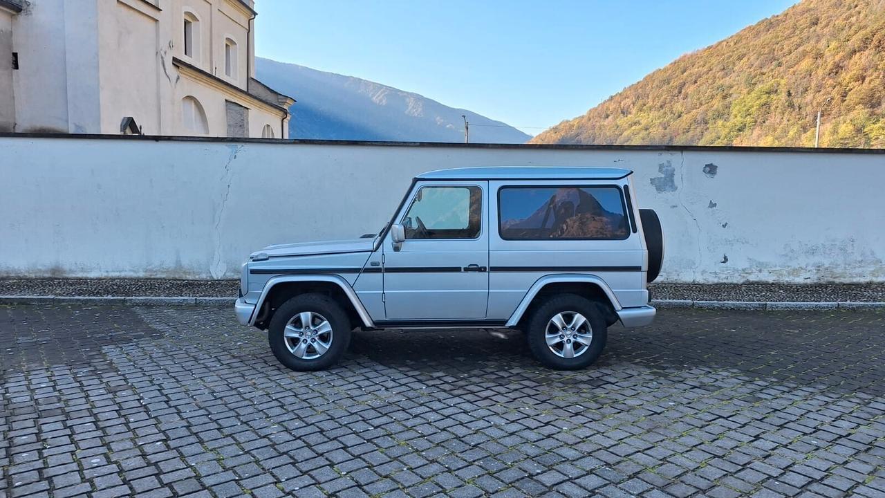 Mercedes-Benz Classe G 300 passo corto Tetto