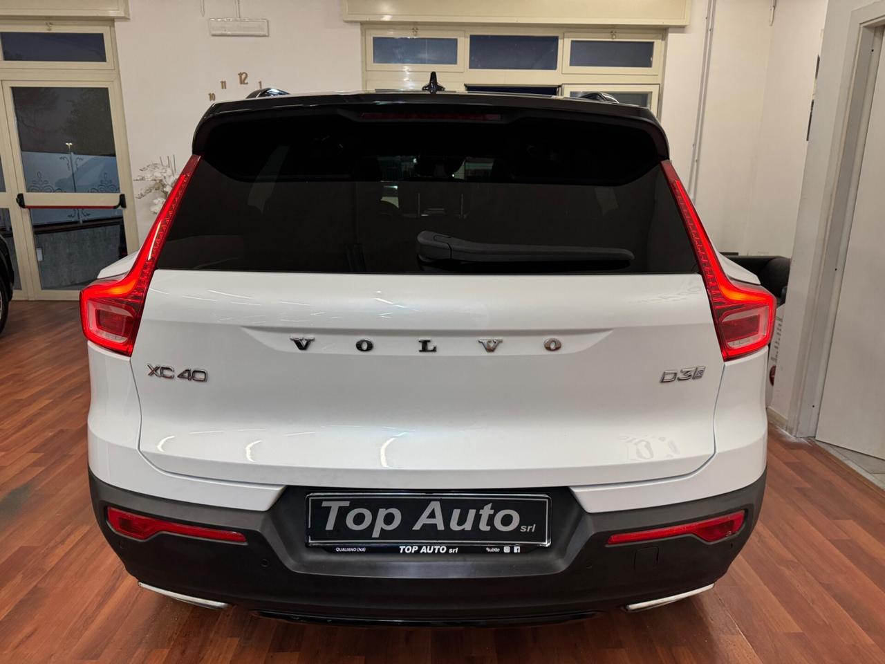 VOLVO XC40 XC 40 D3 GEARTRONIC R DESIGN / TETTO