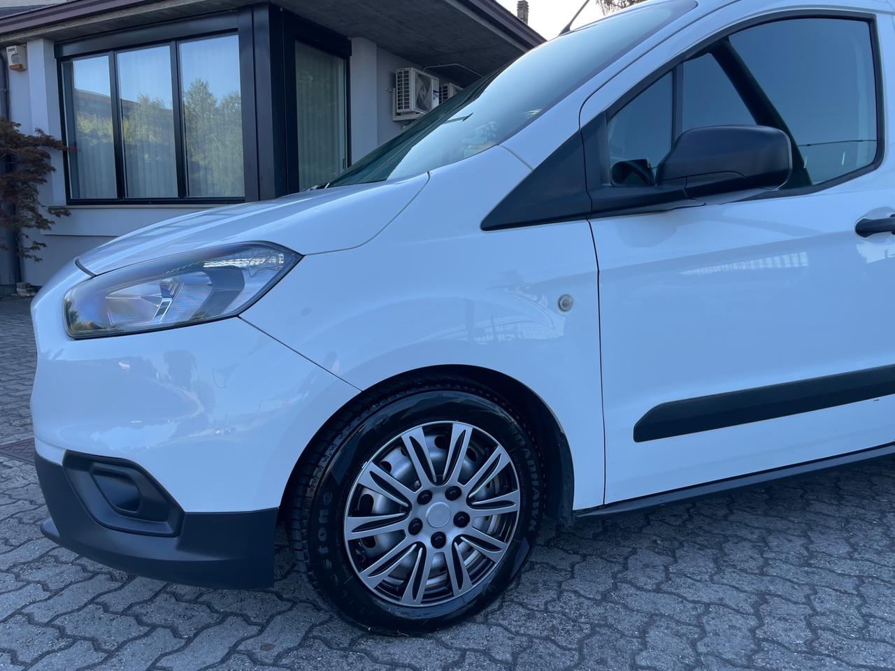 Ford Transit Courier 1.5 TDCi 75CV