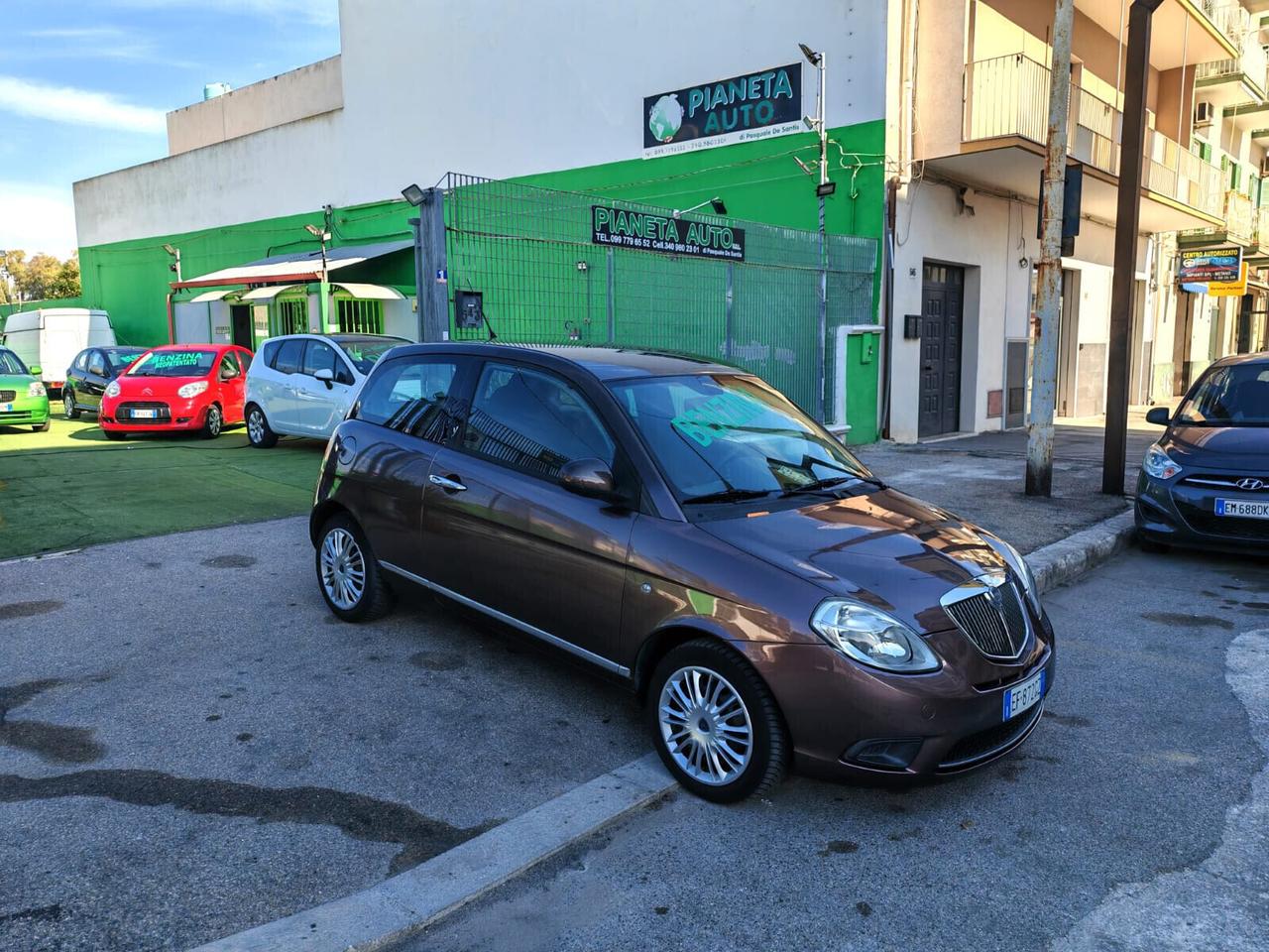 Lancia Ypsilon 1.2 69 CV Diva - NEOPATENTATO