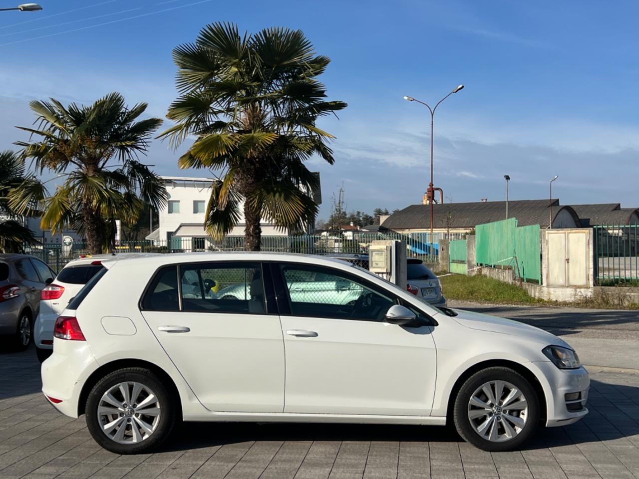 Volkswagen Golf 1.6 TDI DSG 5p. Comfortline