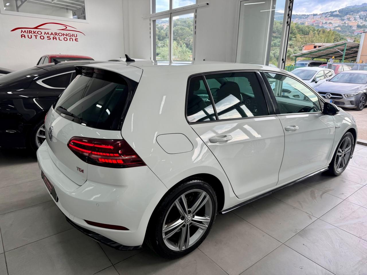 VW GOLF 1.6 TDI 115 CV R LINE finanziabile