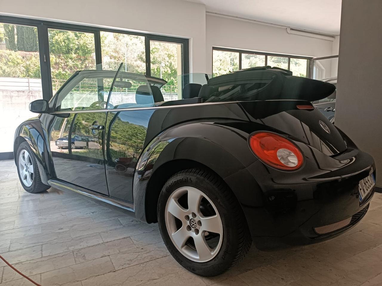 Volkswagen New Beetle 1.4 16V Cabrio OK NEOPATENTATI