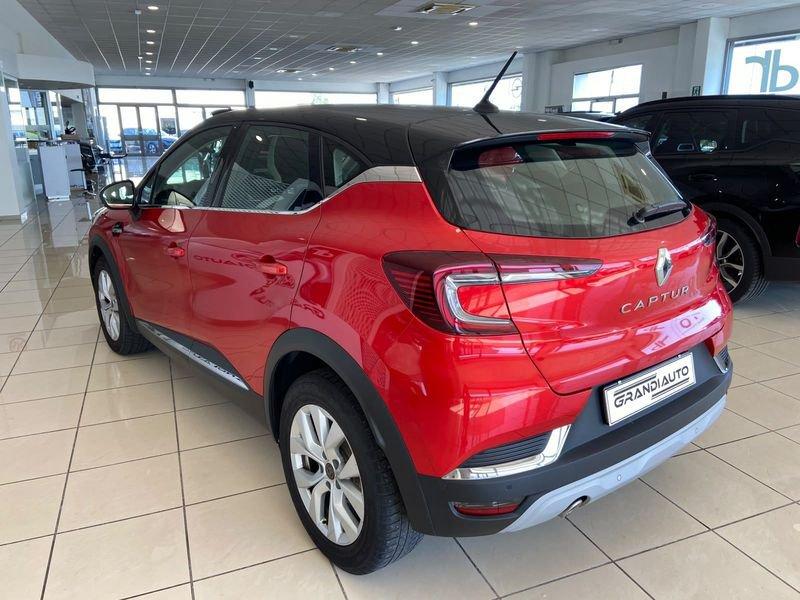 Renault Captur 1.5 DCI BLUE 95 INTENS