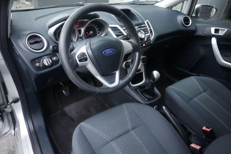 Ford Fiesta Ford Fiesta 1.4 16V 3p. Bz.- GPL Titanium Bs. Unicoproprietario