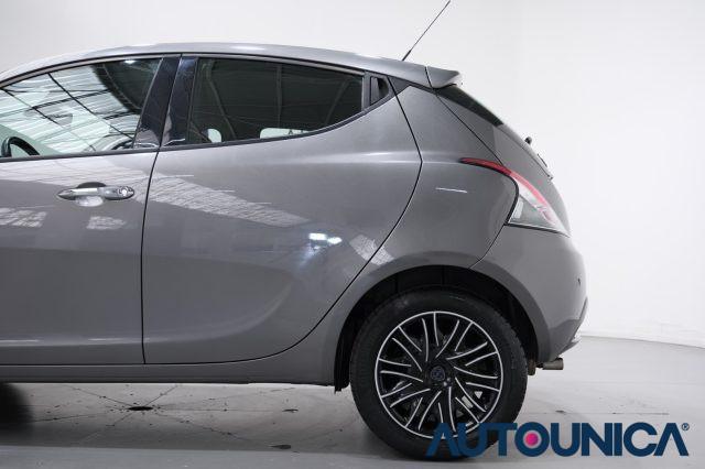 LANCIA Ypsilon 1.2 69 CV 5 PORTE S&S GOLD NEOPATENTATI
