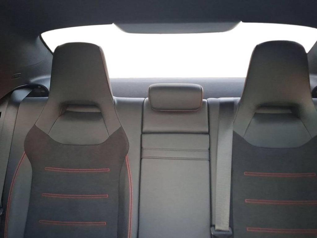 Mercedes CLA 200 200 D AMG Line Premium 8G-DCT