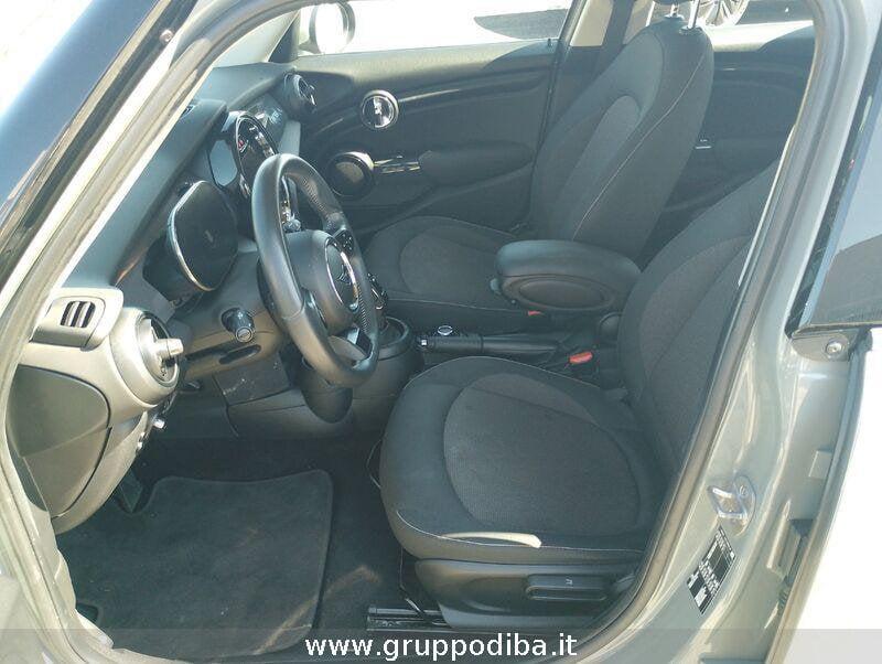MINI Mini 5 porte Mini F55 2021 5p Mini 5p 1.5 One Camden 102cv auto