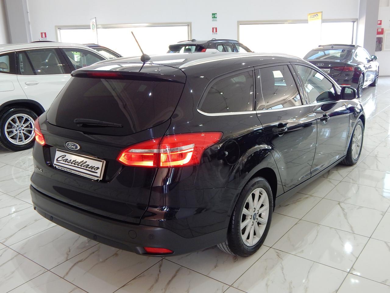 Ford Focus SW 1.5 TDCI Titanium S&S NAVI-PARK-KAMERA-LED