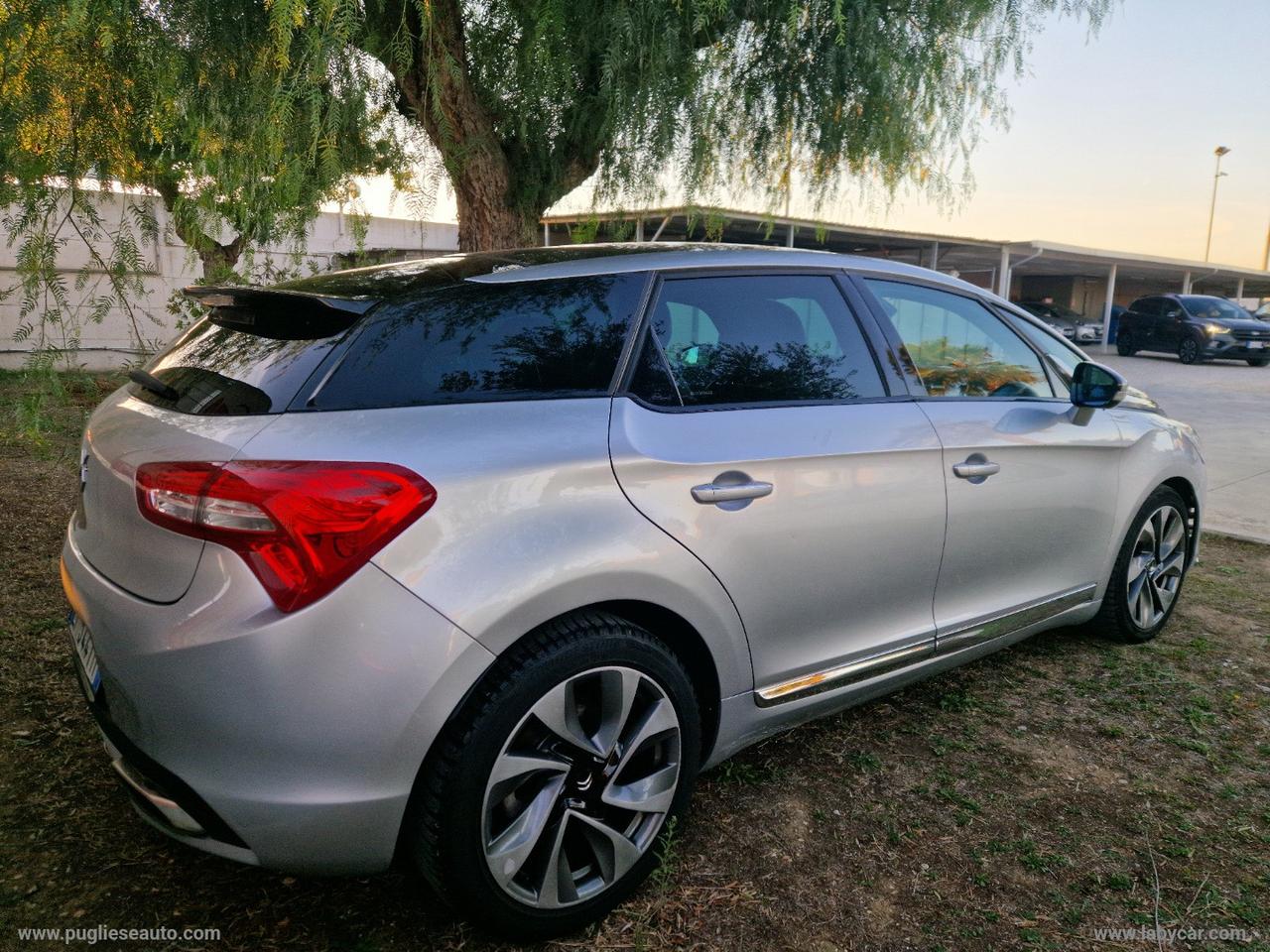 DS AUTOMOBILES DS 5 2.0 HDi 160 Pure Pearl