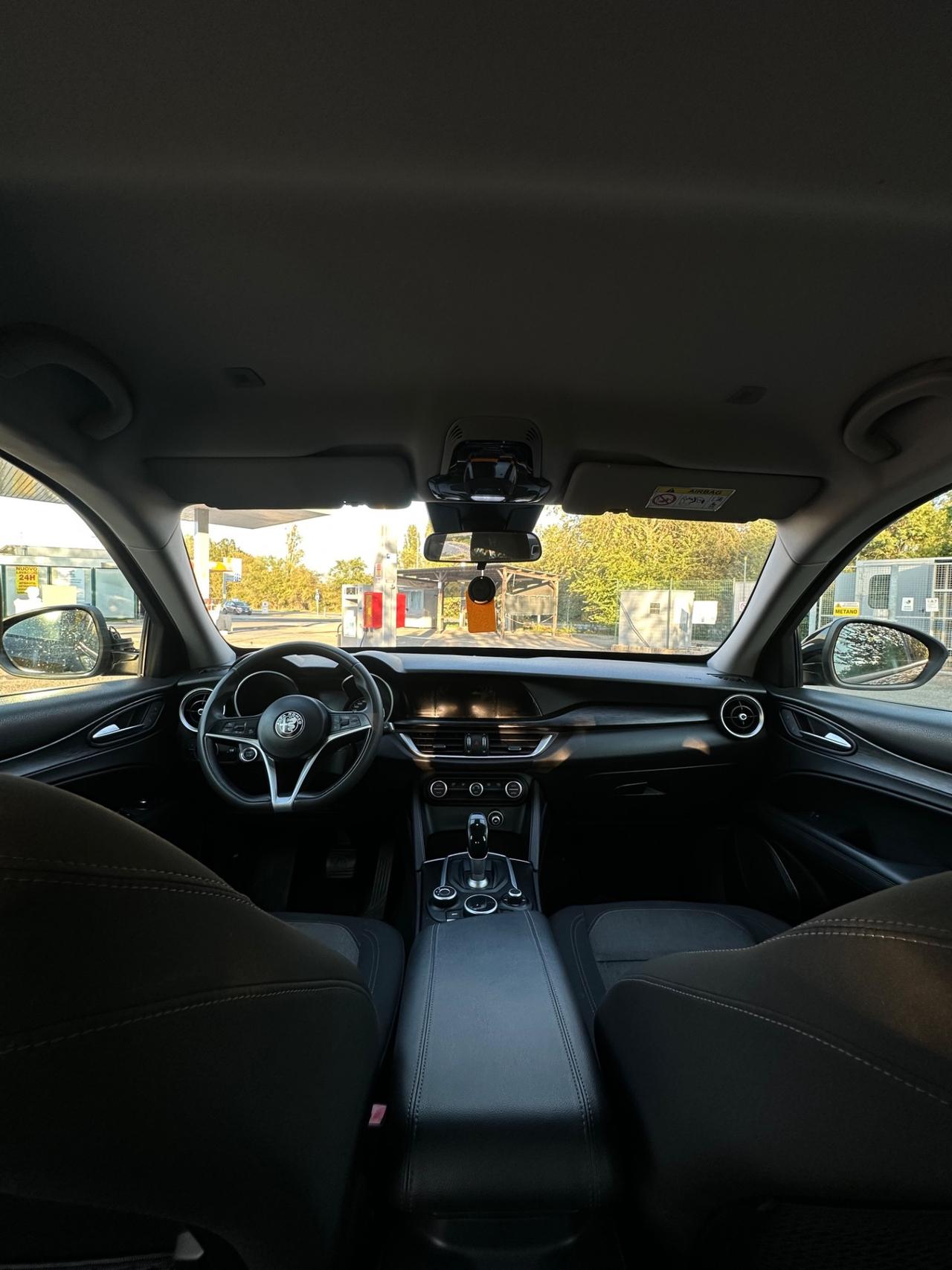 Alfa Romeo Stelvio 2.2 Turbodiesel 180 CV AT8 Q4 Business