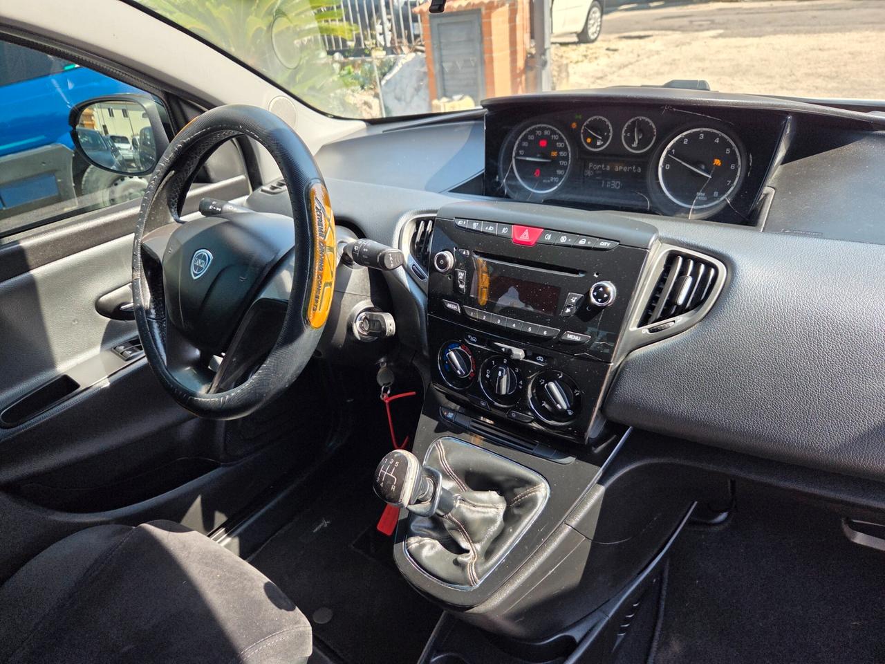 Lancia Ypsilon 1.2 69 CV 5 porte GPL Ecochic Silver