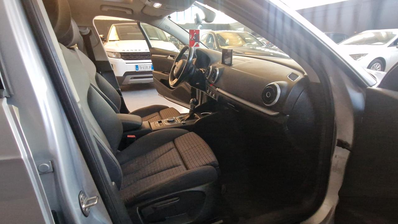 Audi A3 SPB 2.0 TDI 150 CV clean diesel S tronic Attraction