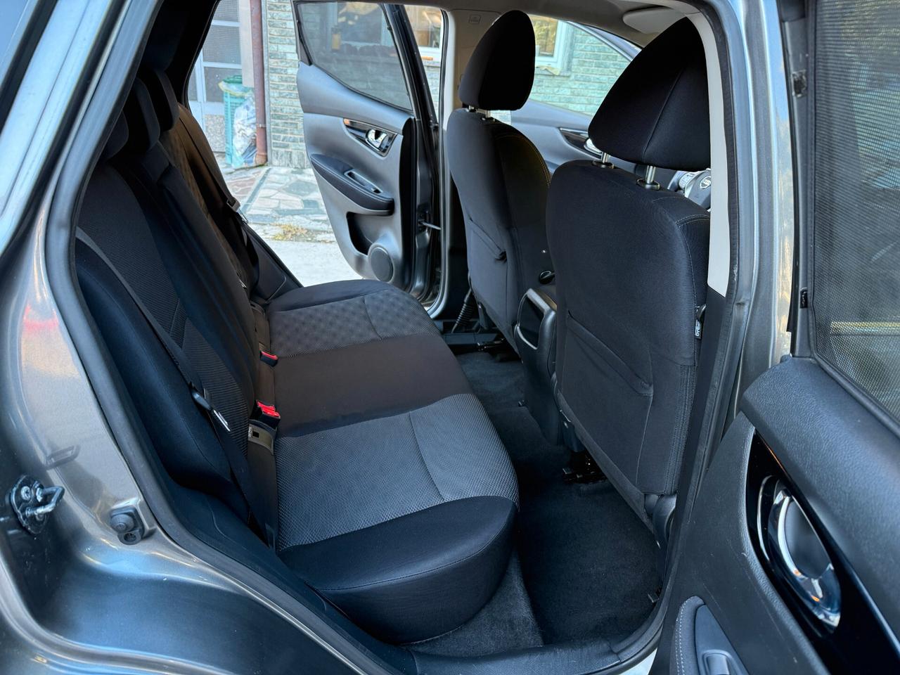 Nissan Qashqai 1.6 dCi 2WD Visia CAMBIO AUTOMATICO