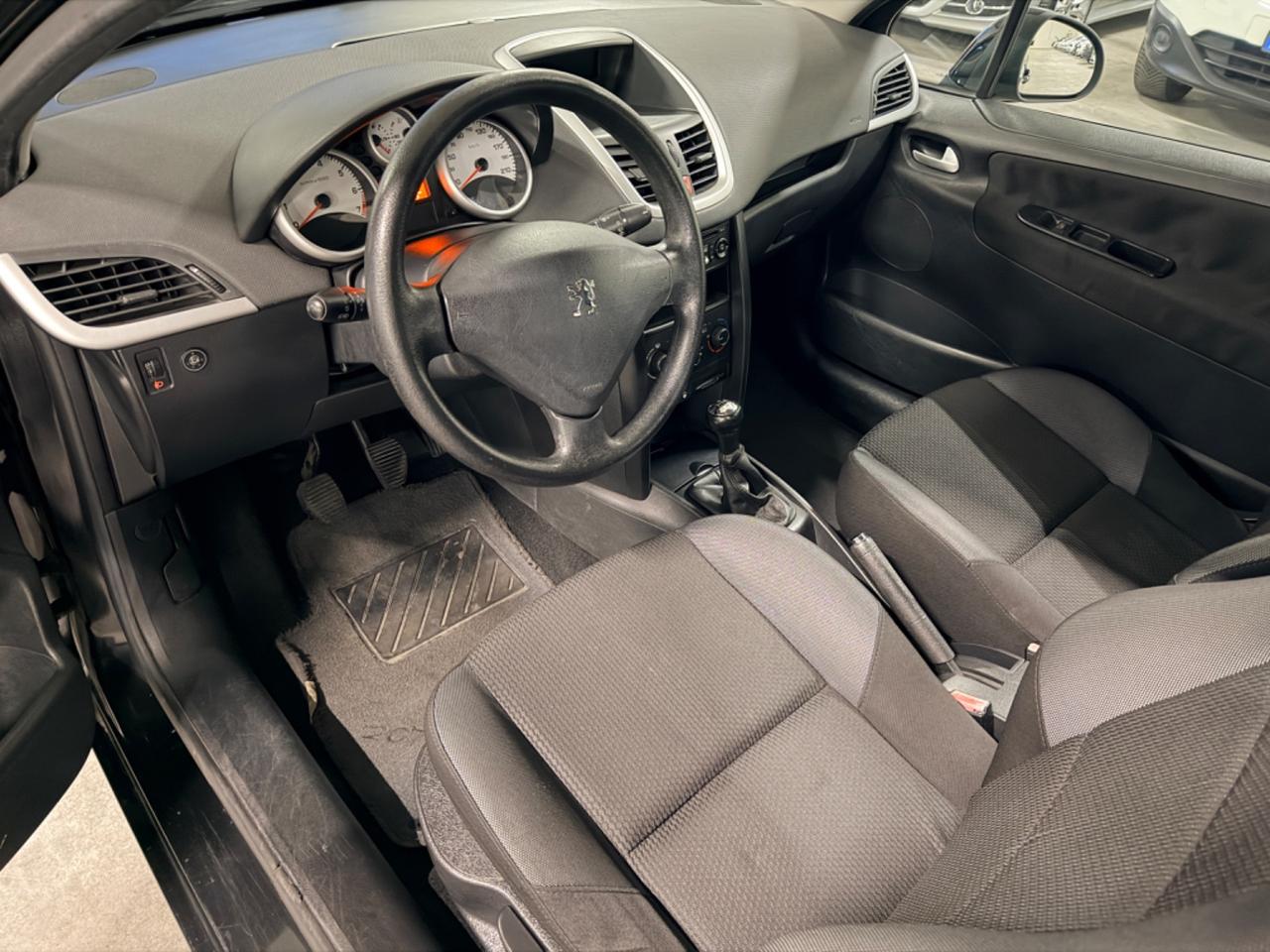 Peugeot 207 1.4 8V 75CV 5p. X Line ECO GPL