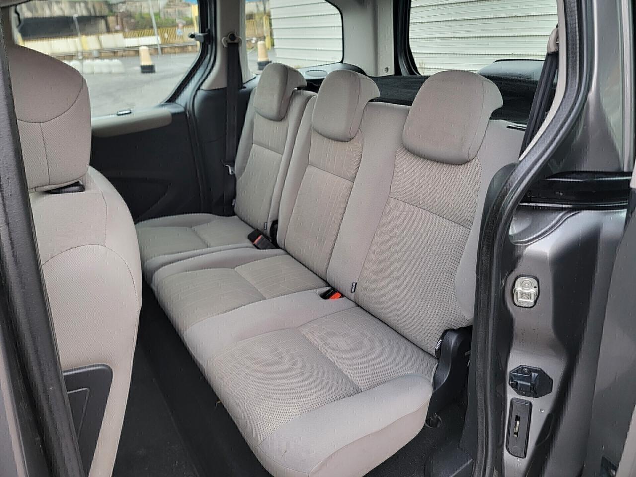 Peugeot Partner Tepee 1.6 HDi 90CV Premium