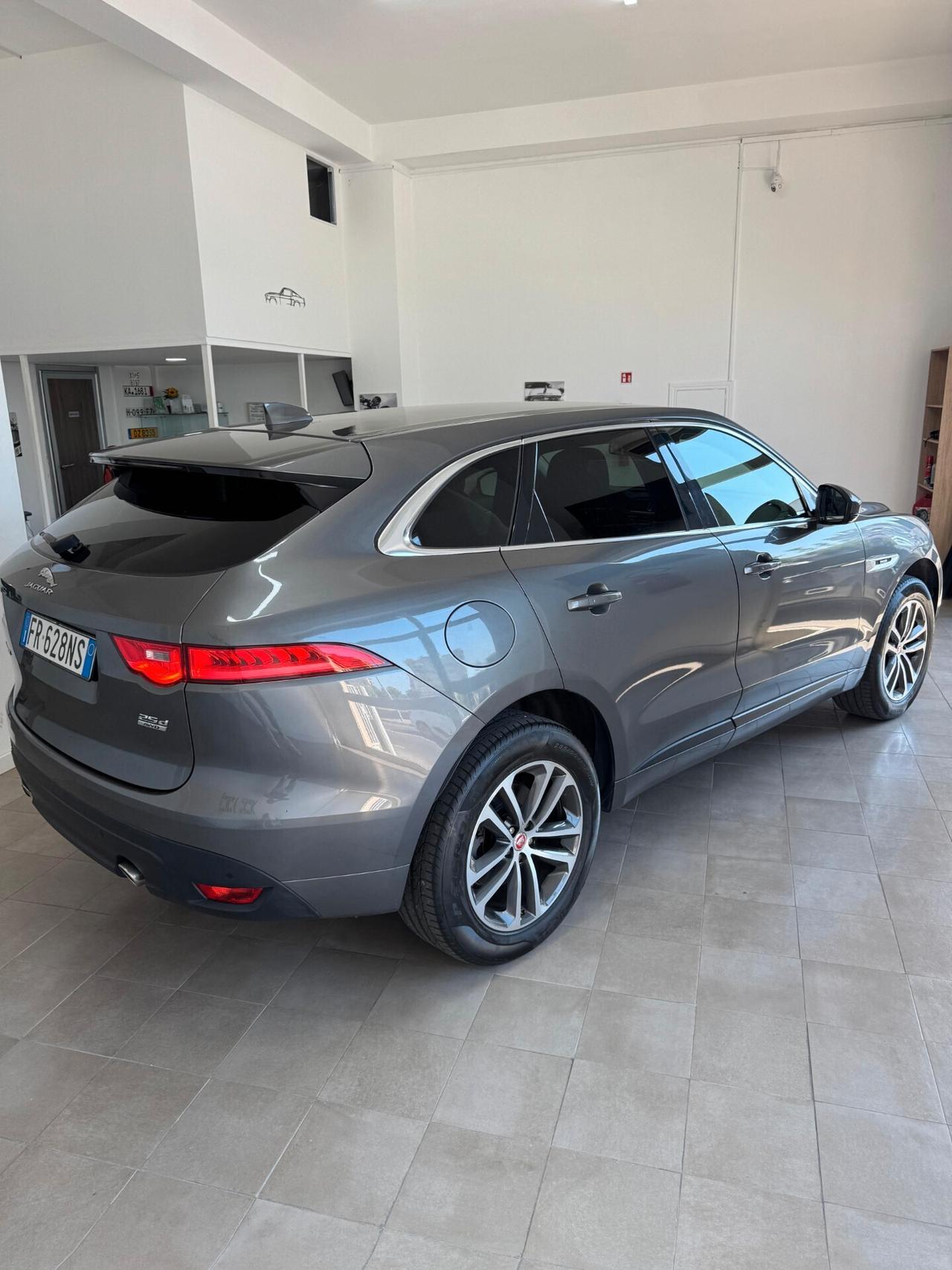 Jaguar F-Pace 2.0 D 240 CV AWD aut. R-Sport
