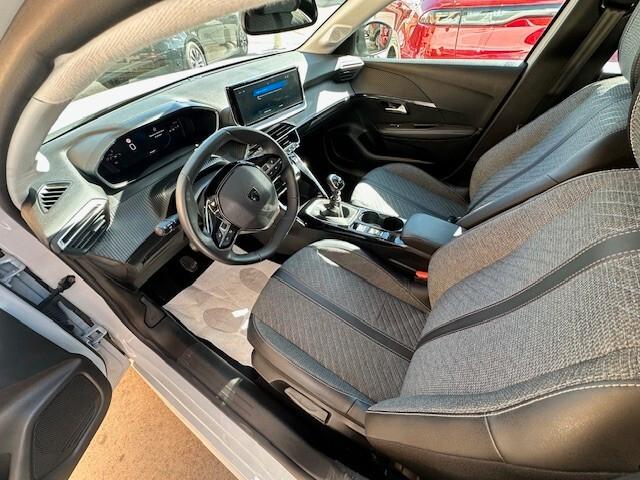 Peugeot 208 ALLURE 08/25 11.800KM PARI NUOVO