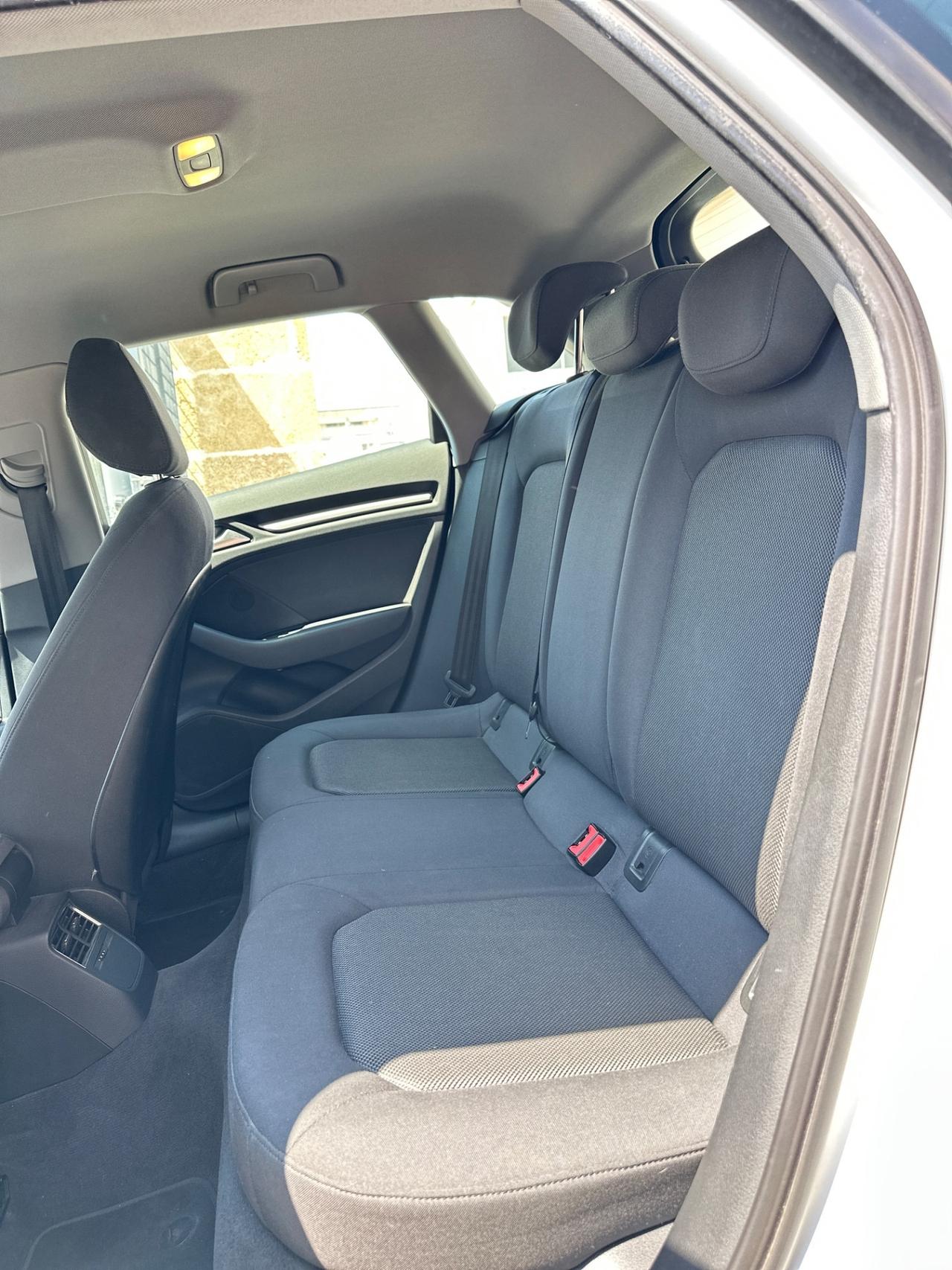 Audi A3 Admired S tronic-2019-VIRTUAL-MATRIX/18”