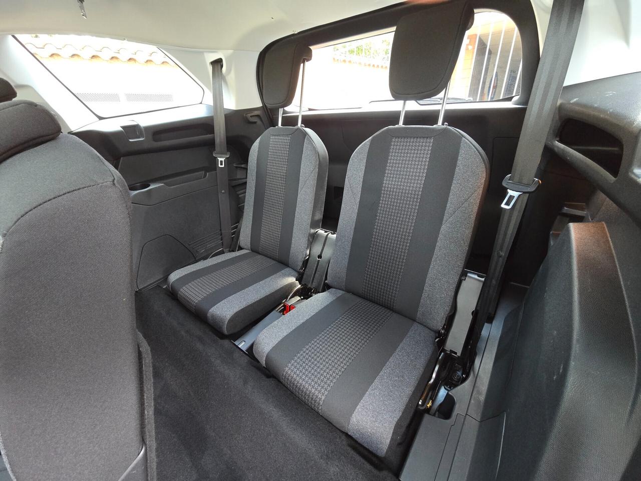 PEUGEOT 5008 1.5(130cv) BlueHdi Business (7posti)