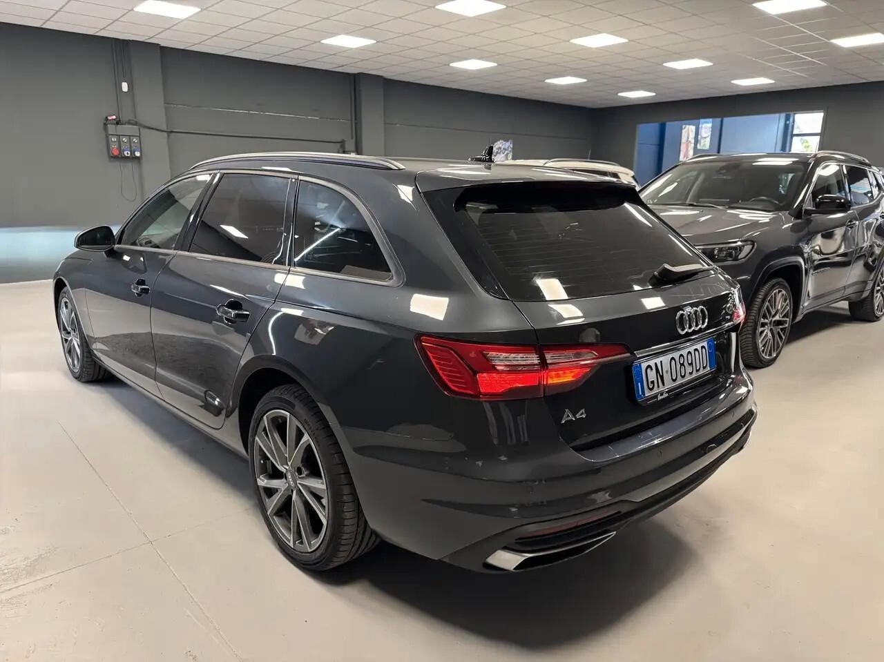Audi A4 Avant 30 TDI/136 CV S tronic Business Advanced