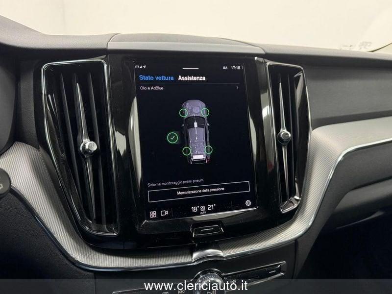 Volvo XC60 B4 (d) AWD automatico Plus Dark