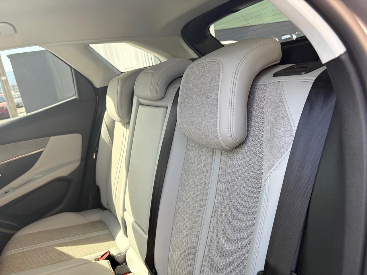 Peugeot 3008 BlueHDi 130 S&S EAT8 Allure