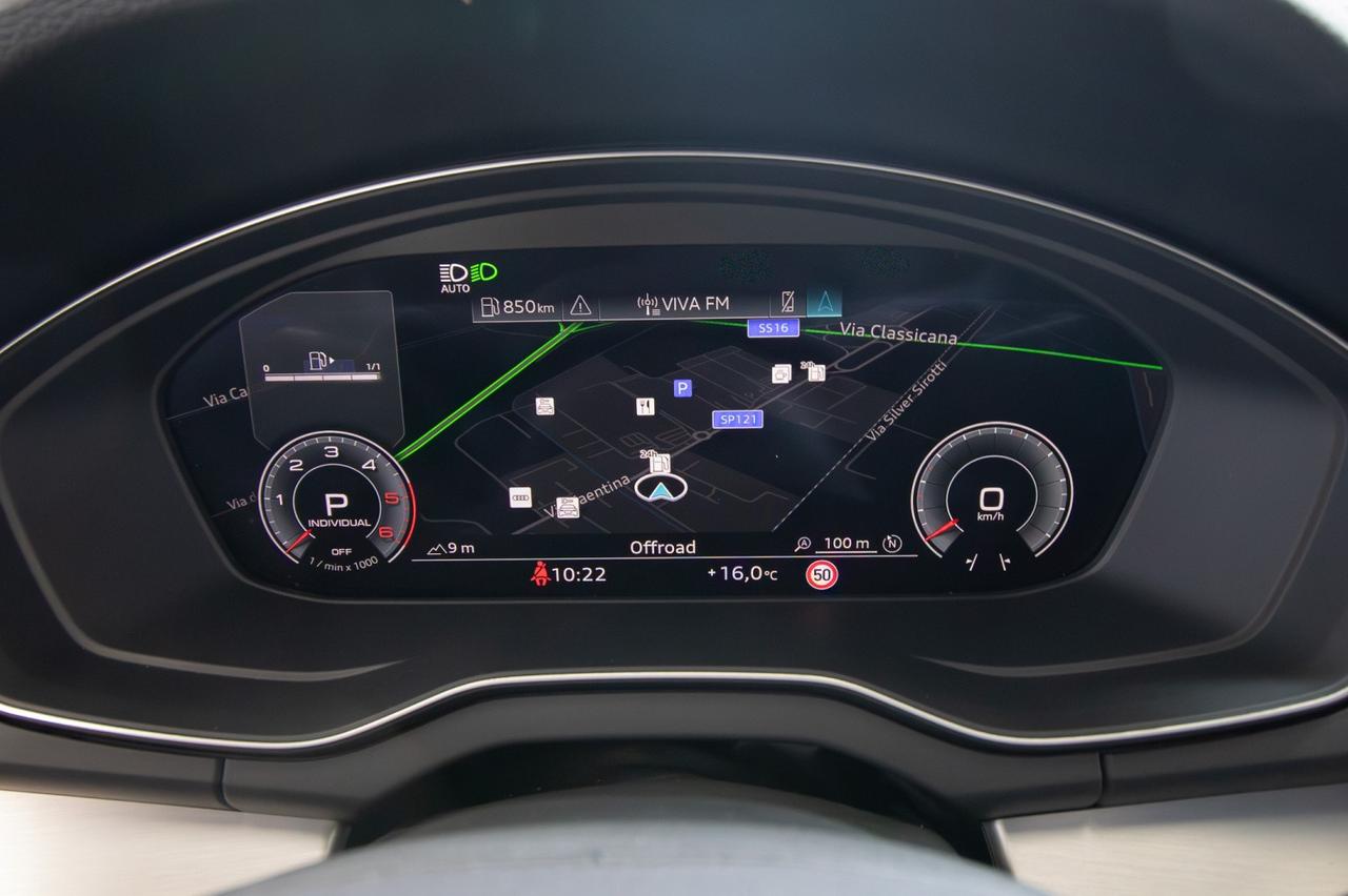 Audi Q5 Sportback 40 Tdi Quattro S-line Black Identity 204