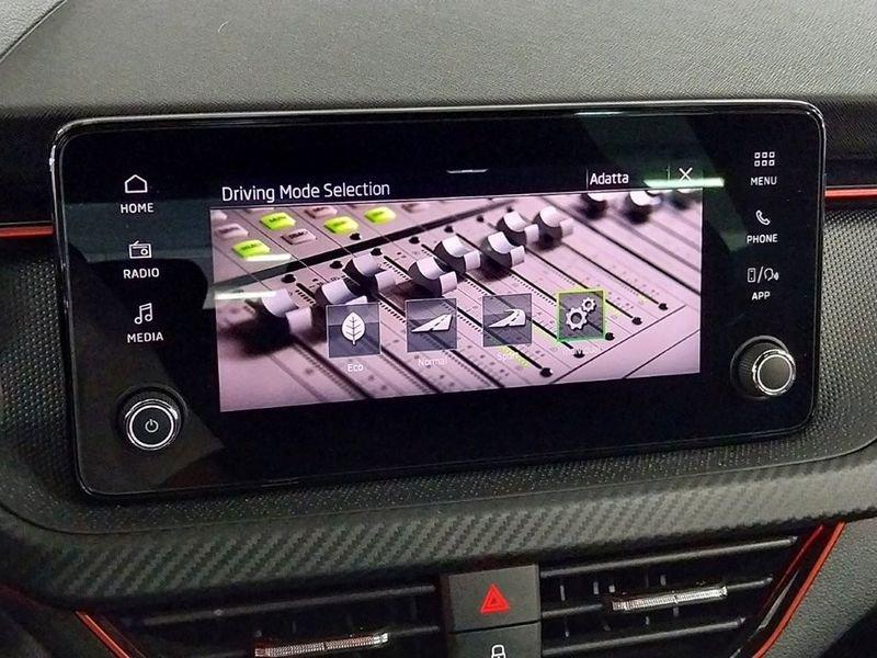 Škoda Kamiq 2024 1.0 TSI 115cv Monte Carlo DSG