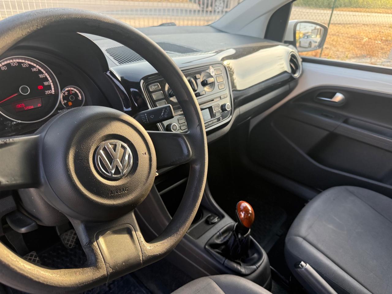 Volkswagen up! 1.0 5p Metano 4.499€ PERMUTE