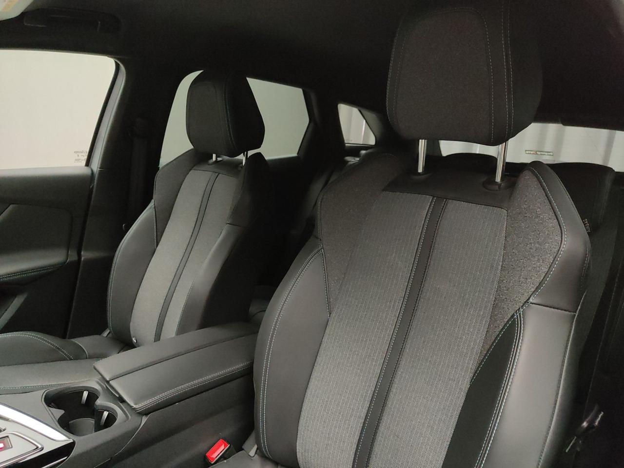 PEUGEOT 3008 II 2021 1.2 HYBRID 136CV ALLURE PACK E-DCS (CAMBIO AUTOMATICO)