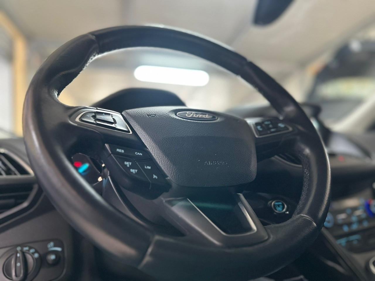 Ford Kuga 1.5 TDCI 120 CV S&S 2WD Titanium