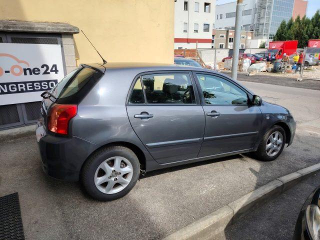 TOYOTA Corolla 1.4 D-4D 5 porte Sol AUTOMATICA
