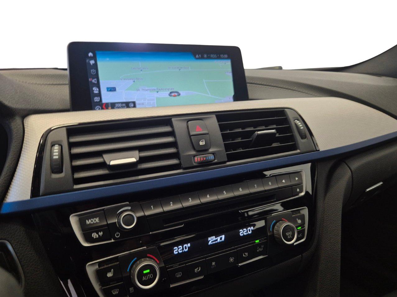 BMW 320 i Touring Msport auto - UNIRPOPRIETARIO - Cruise/Lim - Sens. park.