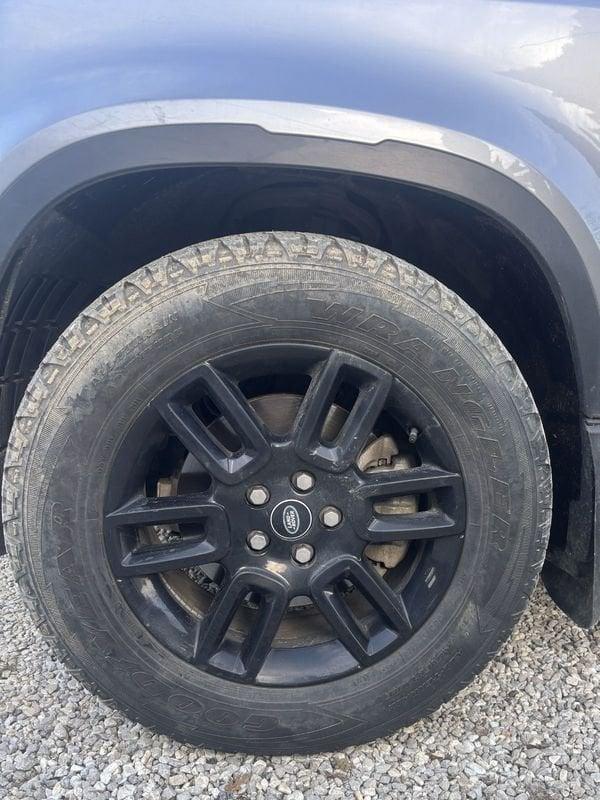 Land Rover Defender 3.0 D6 200 110 SE AWD auto.