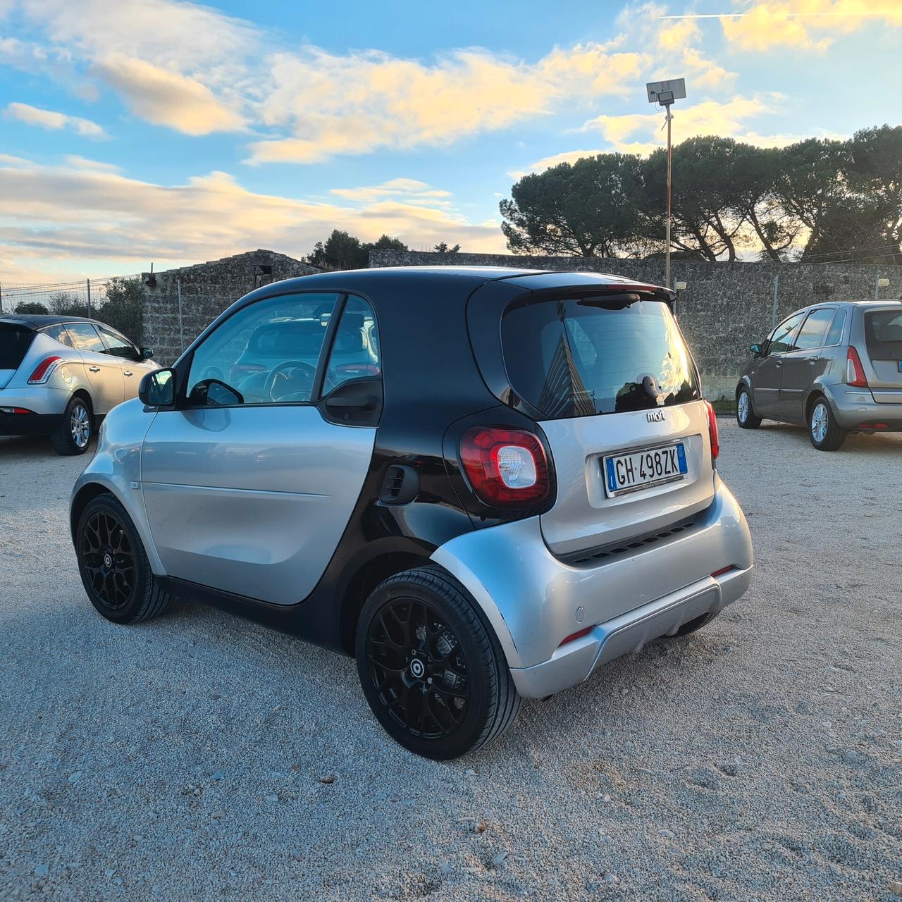 Smart ForTwo 70 1.0 Passion LED NAVI TETTO PANORAMICO FULL FULL SCONTO FINANZIAMENTO 1000 EURO