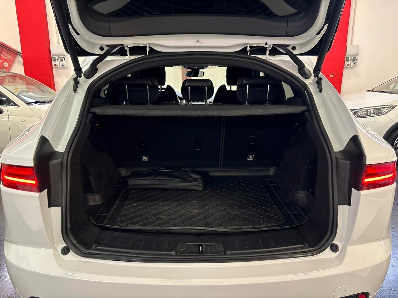 Jaguar E-Pace 2.0D 150 CV AWD aut. R-Dynamic S