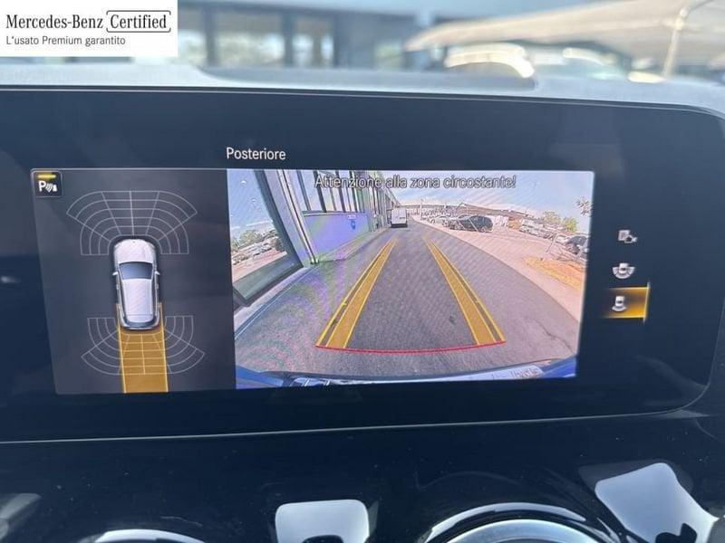 Mercedes-Benz GLA 200 D PREMIUM AUTO