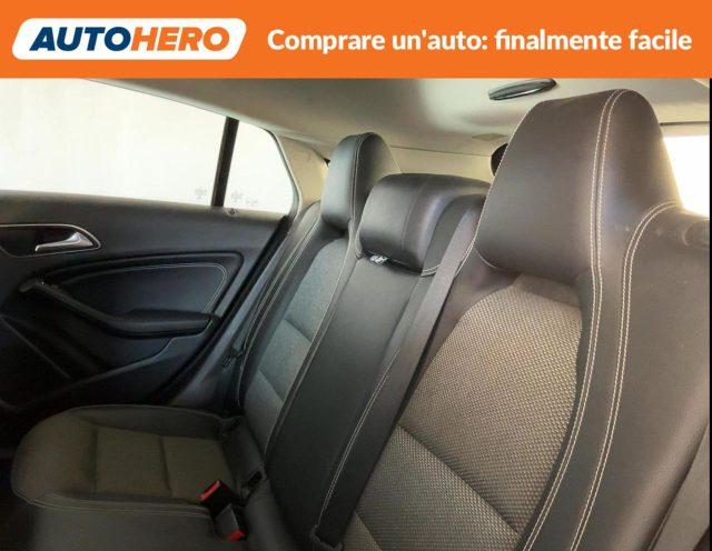 MERCEDES-BENZ CLA 180 d S.W. Automatic Business