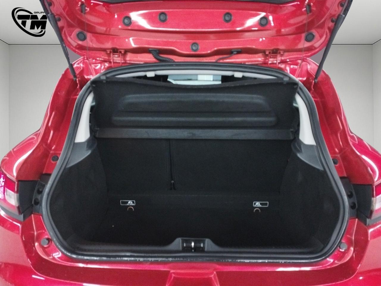 Renault Clio 0.9 TCe 12V 90CV 5 porte Costume National - NEOPATENTATI