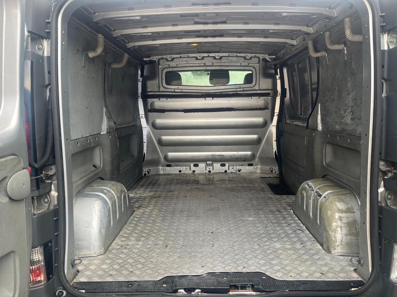 Renault trafic cargo 1.9 dci-cv 100 -2004