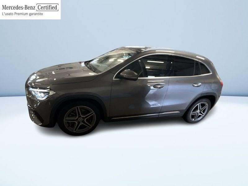 Mercedes-Benz GLA 200 D PREMIUM 4MATIC AUTO