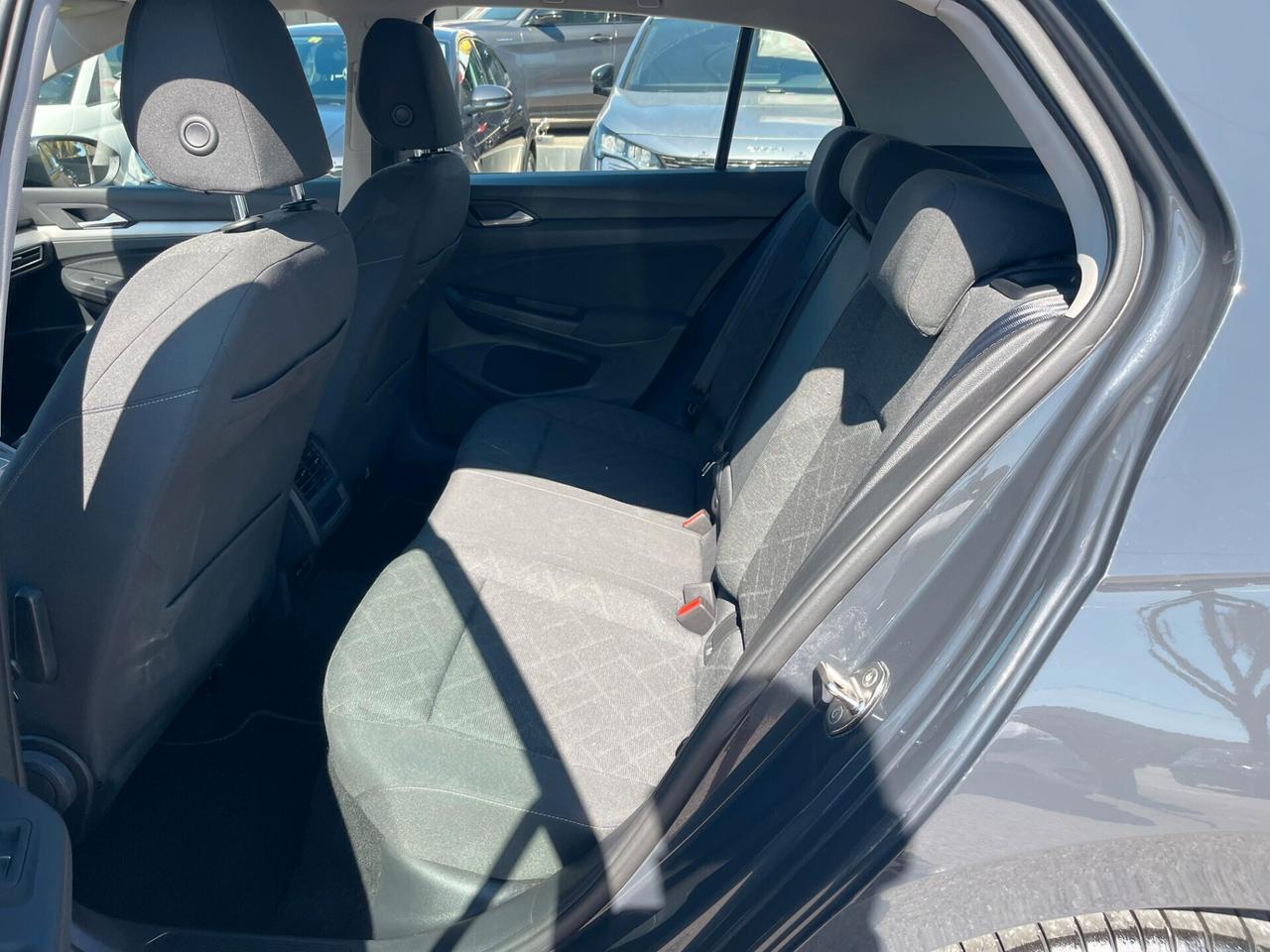 Volkswagen Golf 1.0 eTSI EVO DSG Life