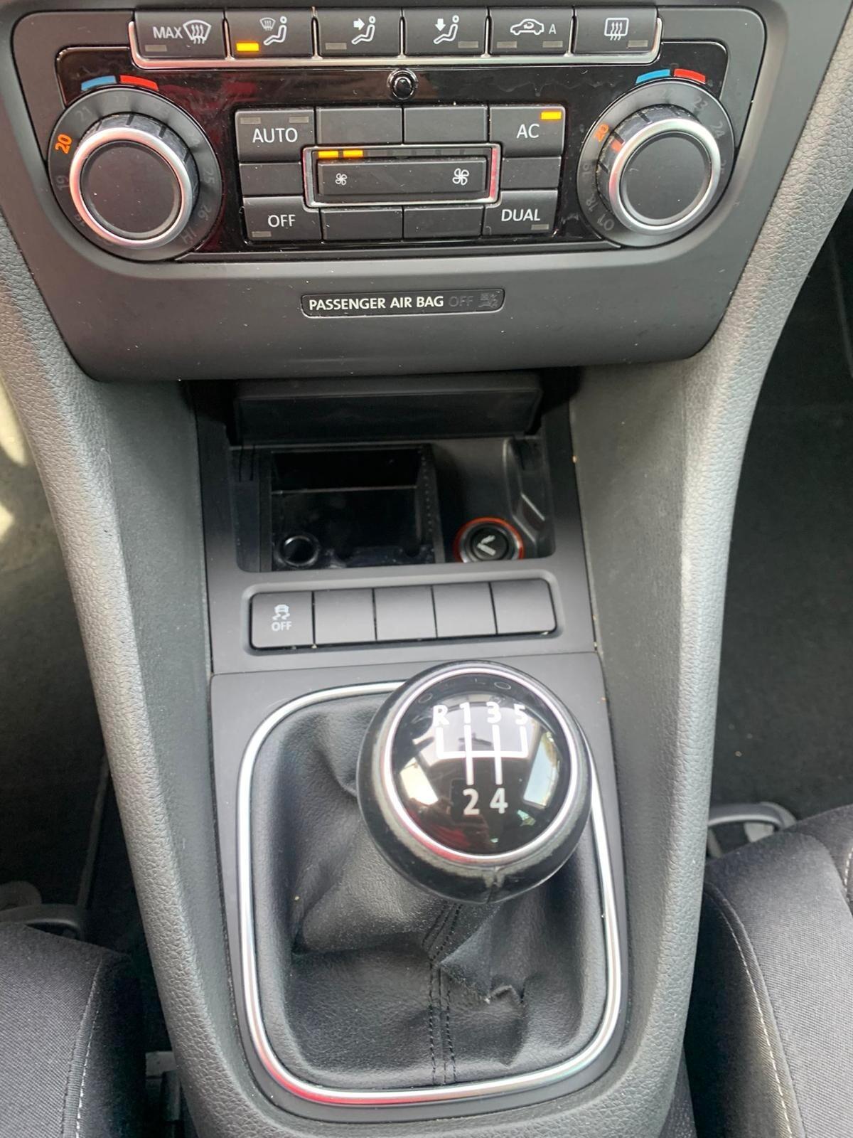 Volkswagen Golf 1.6 TDI DPF 5p. Highline