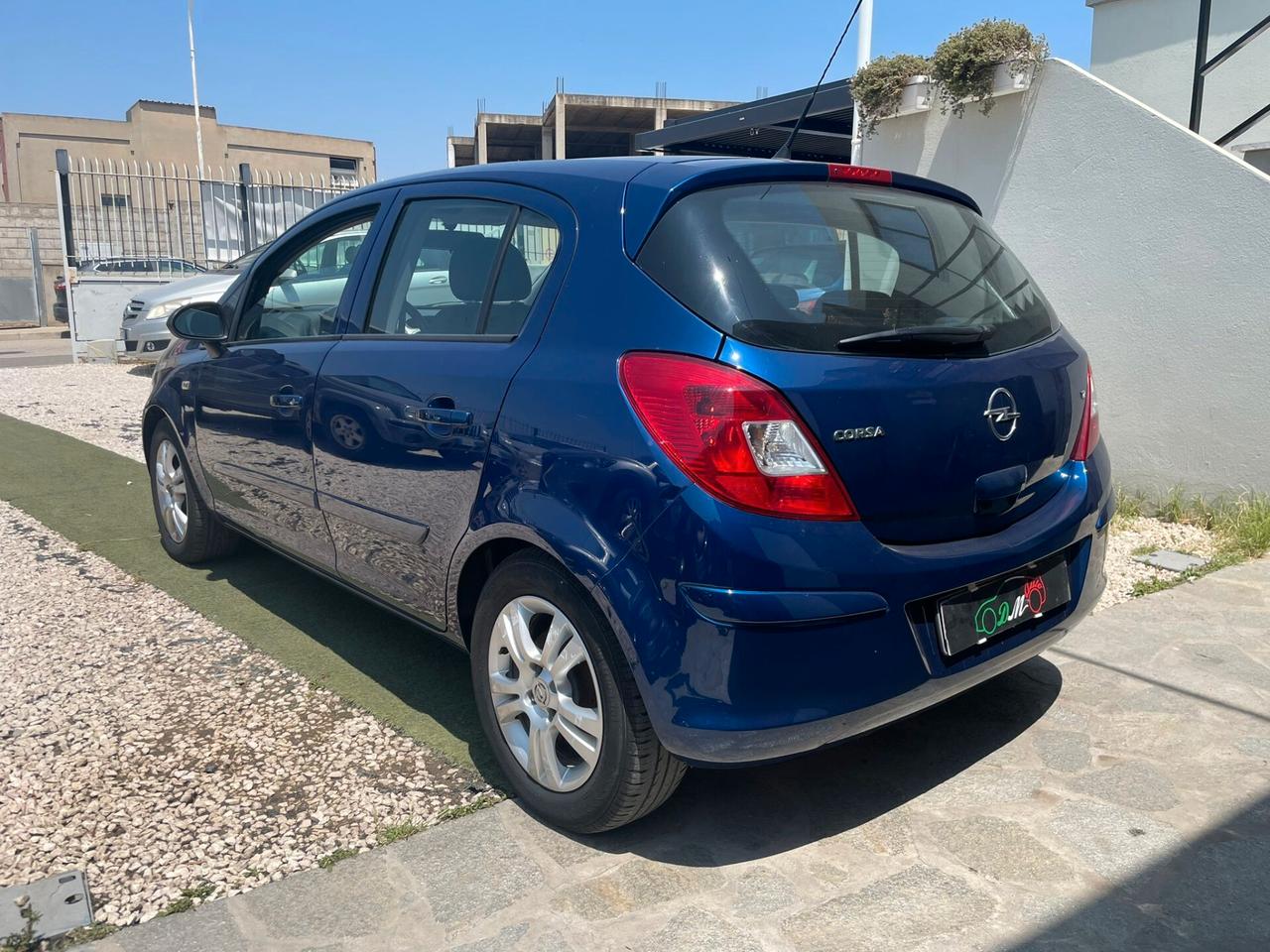 Opel Corsa 1.2 benzina 80 CV