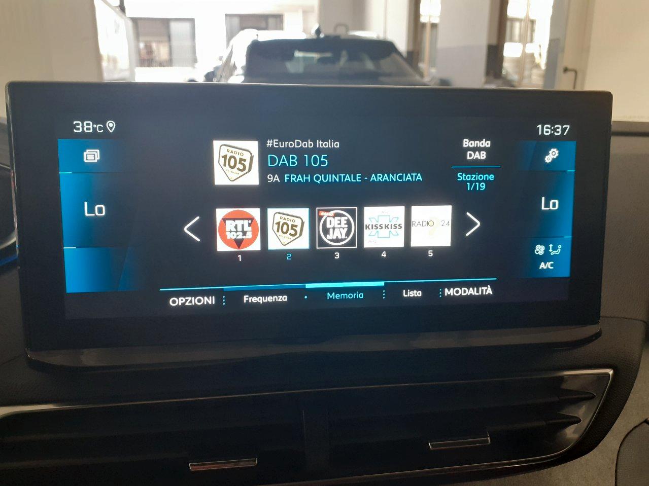 PEUGEOT 3008 1.5 BHDi EAT/8